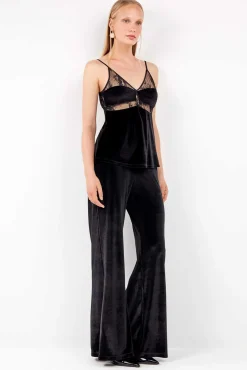 Pantalón largo de terciopelo elástico con diseño elegante