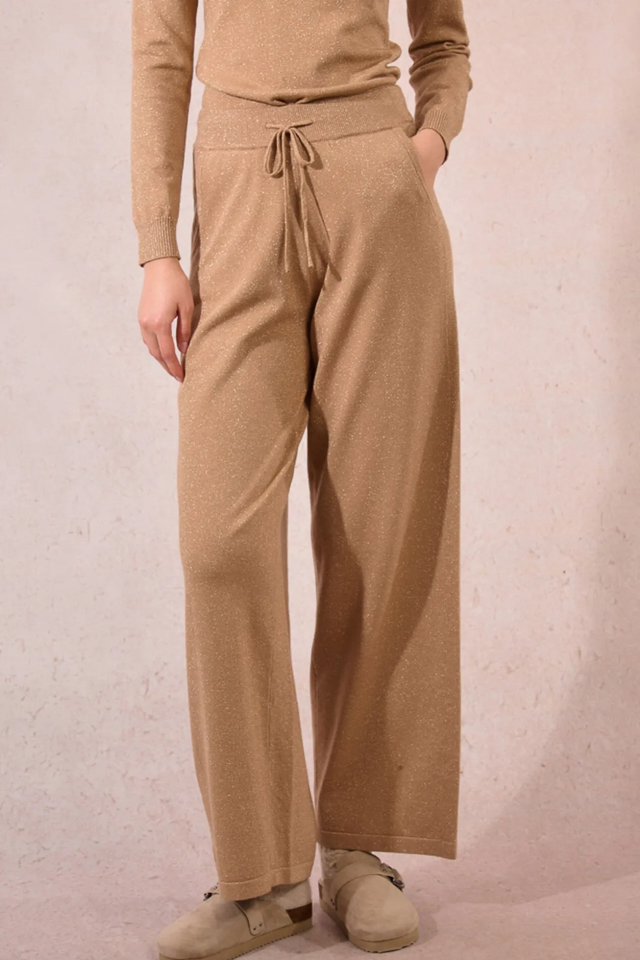 Pantalón largo de tiro alto