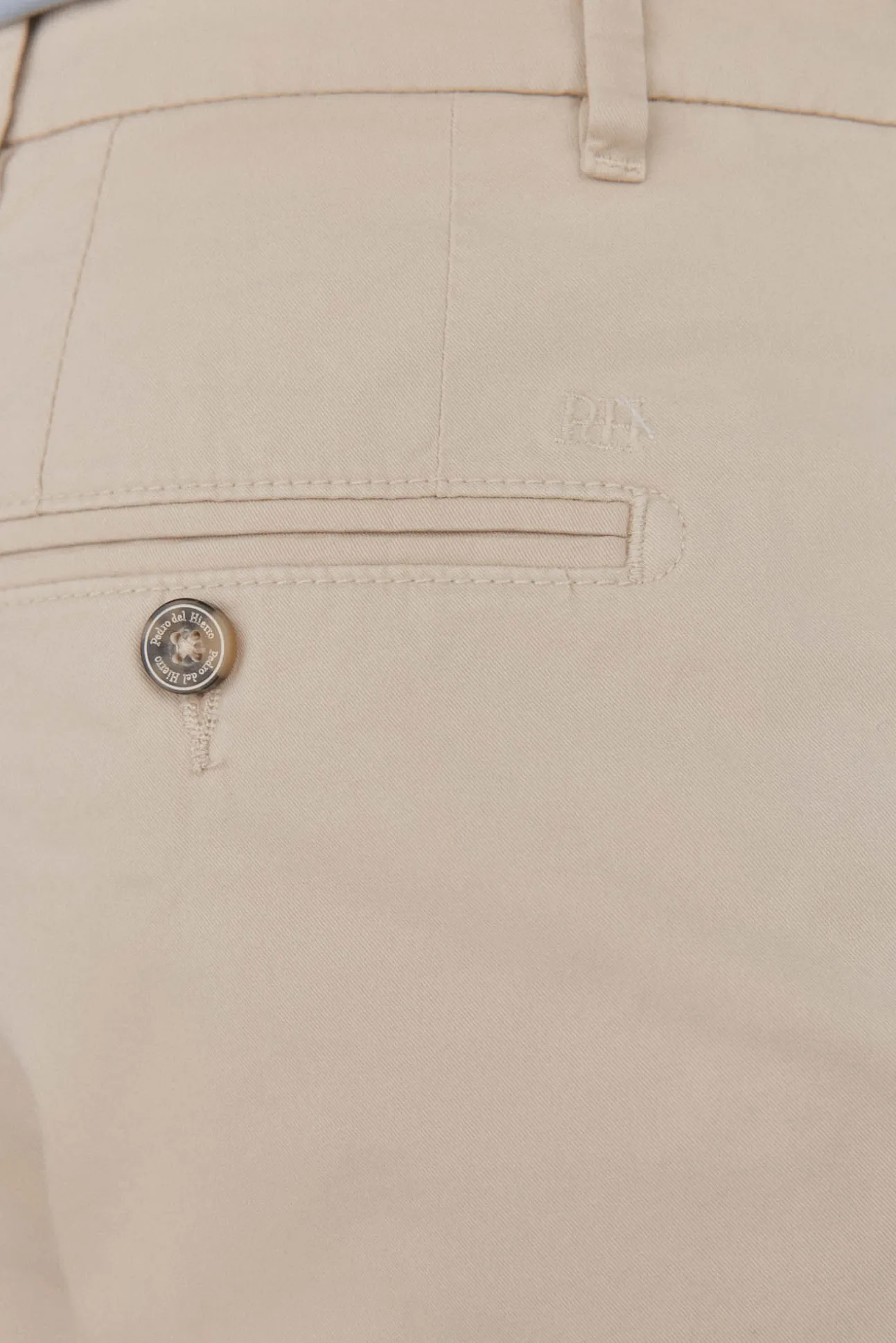 Pantalón premium chino ligero regular fit
