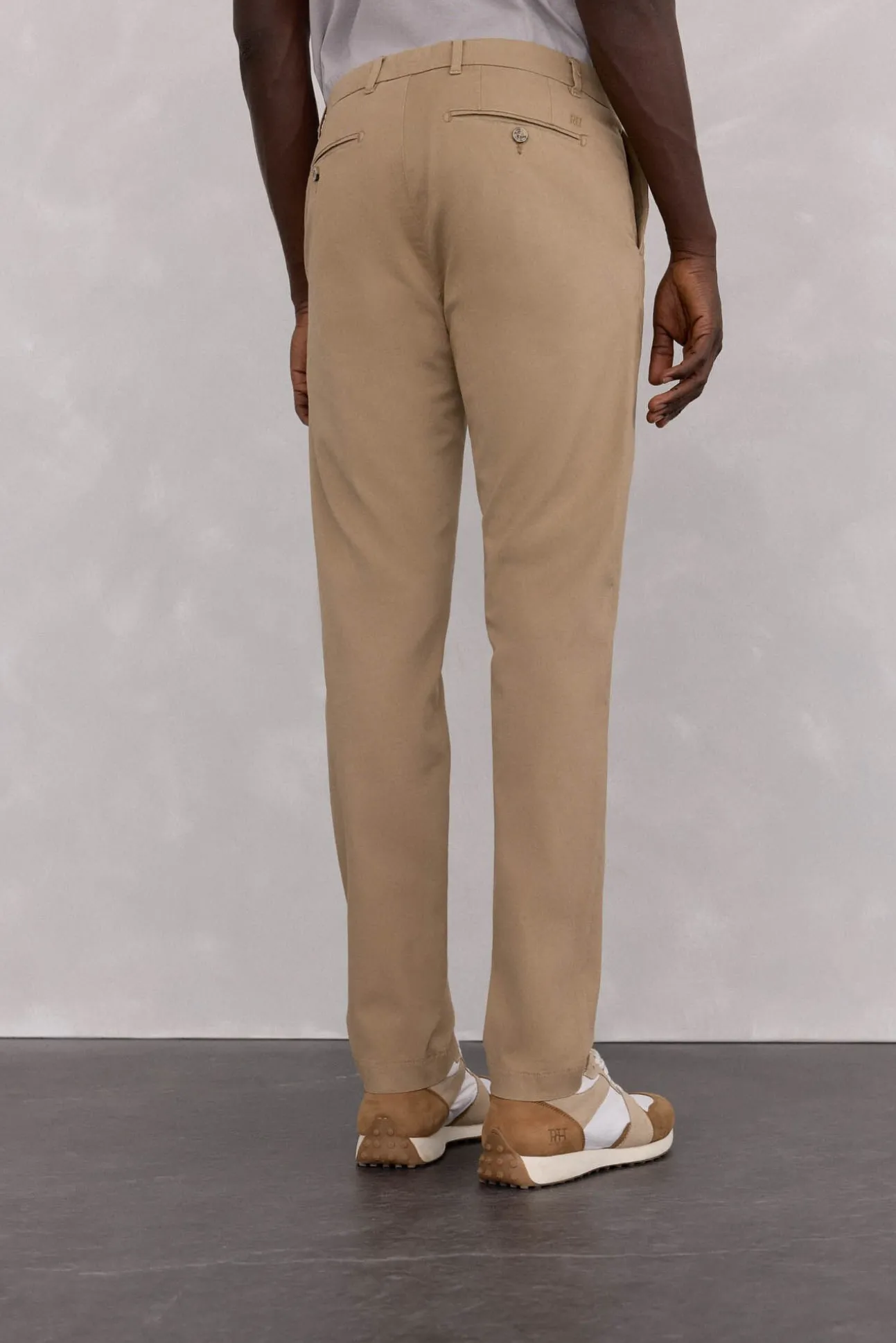 Pantalón premium chino slim fit
