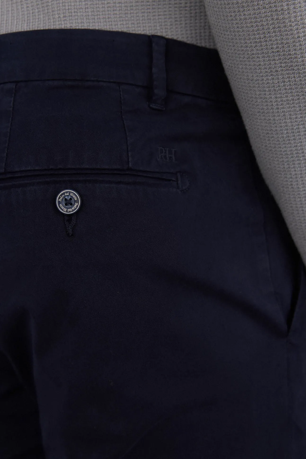 Pantalón premium chino slim fit