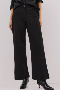 Pantalón punto roma espiga