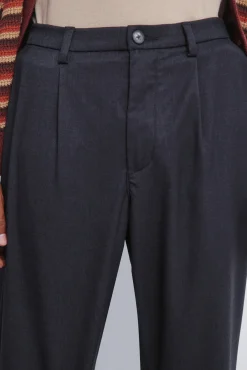 Pantalón recto pliegues wide straight fit