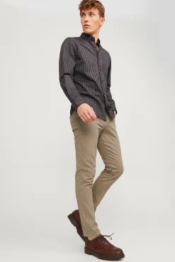 Pantalón slim fit