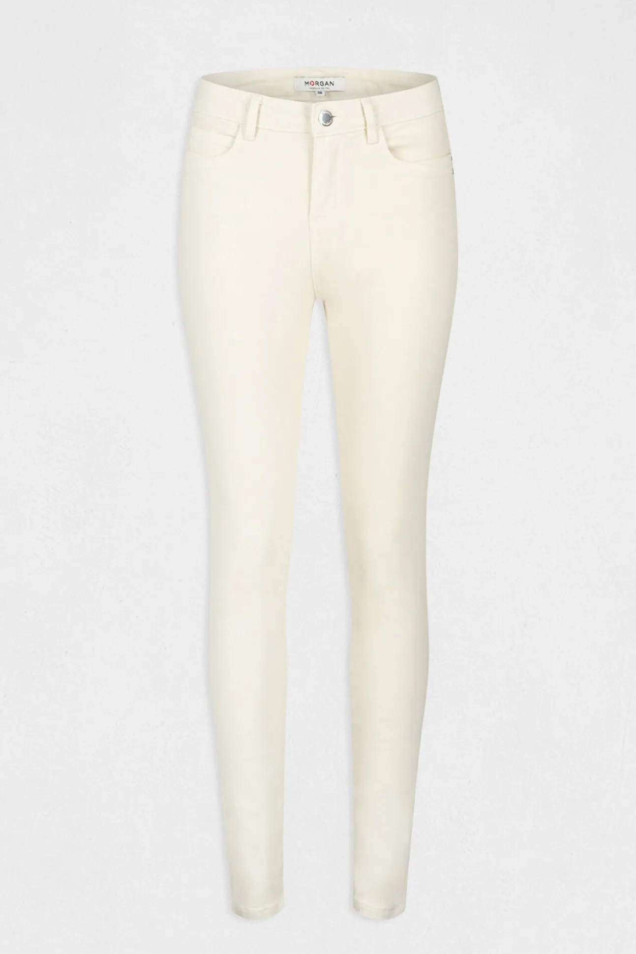 Pantalón slim talle estándar