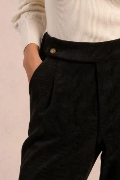 Pantalón tobillero en tejido de micropana