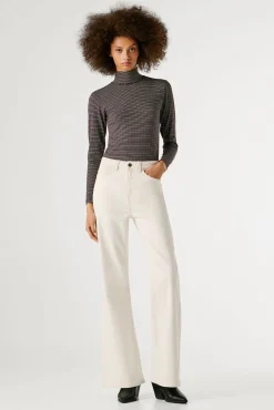 Pantalón vaquero acampanado tiro alto