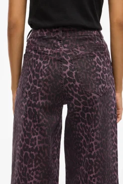 Pantalón vaquero estampado leopardo