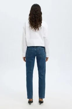 Pantalón vaquero Slim Fit.