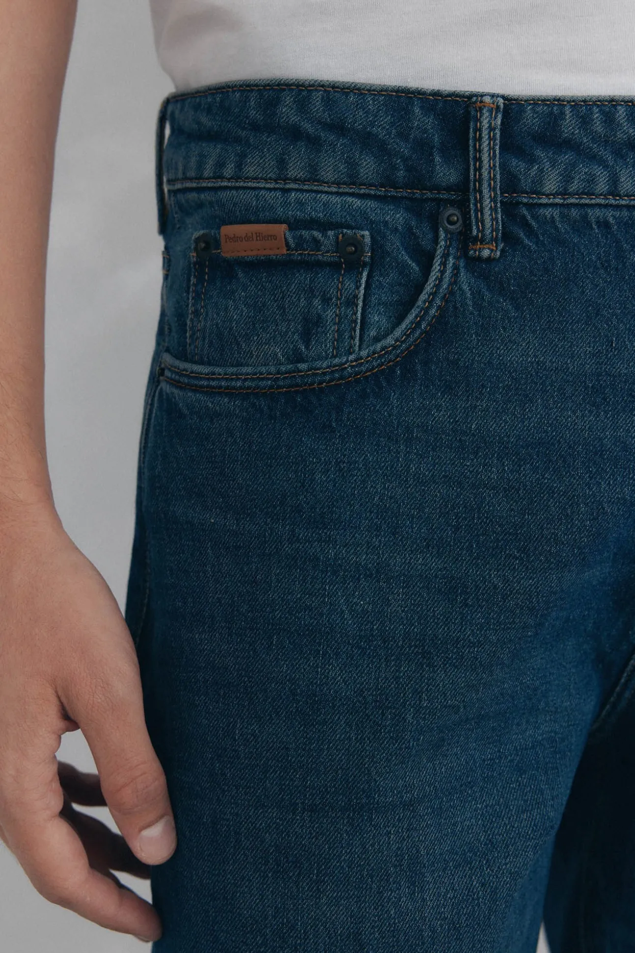 Pantalón vaquero straight fit