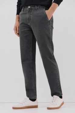 Pantalón vaquero tapered fit