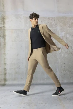 Pantalón técnico ultraligero topo