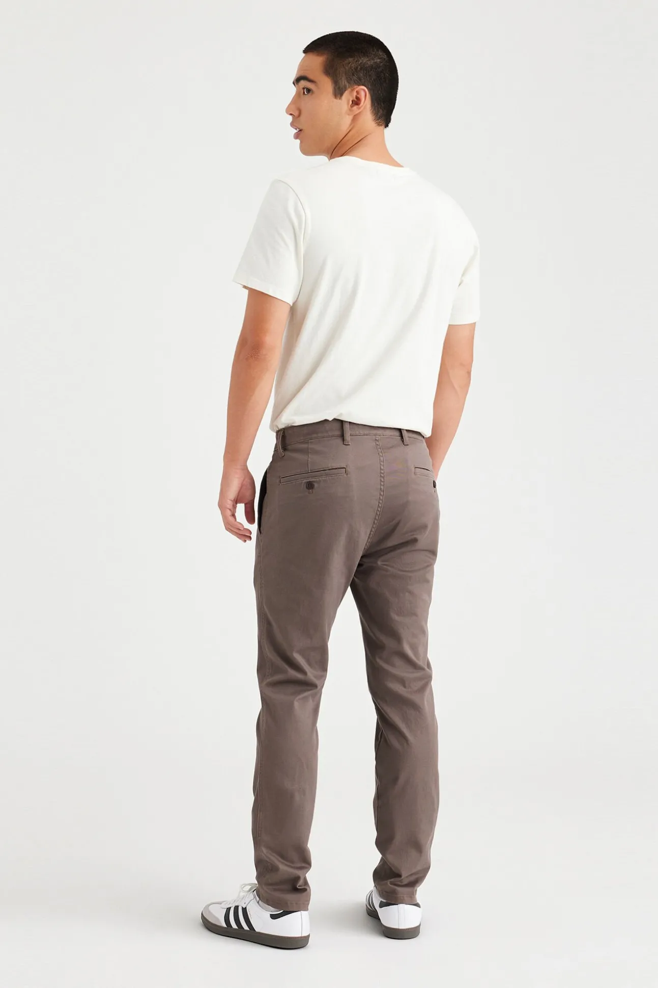 Pantalones chinos casual