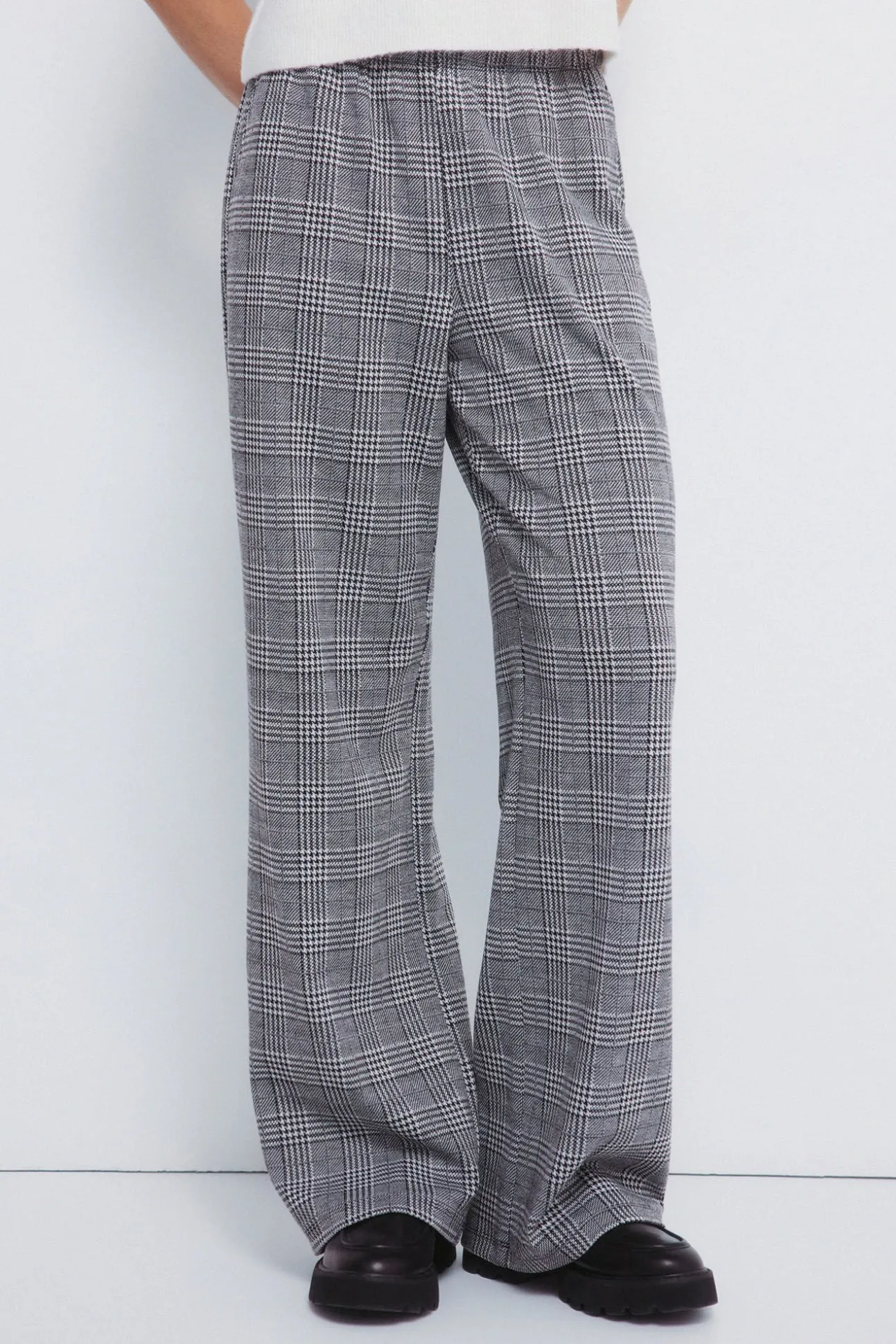 Pantalones jogger anchos