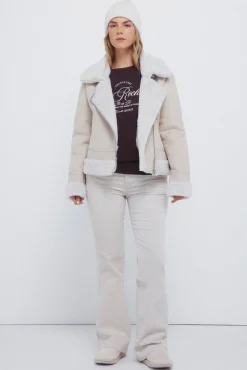 Pantalones pana low flare