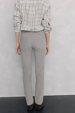 Pantalones pana push up