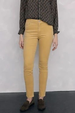 Pantalones pana push up