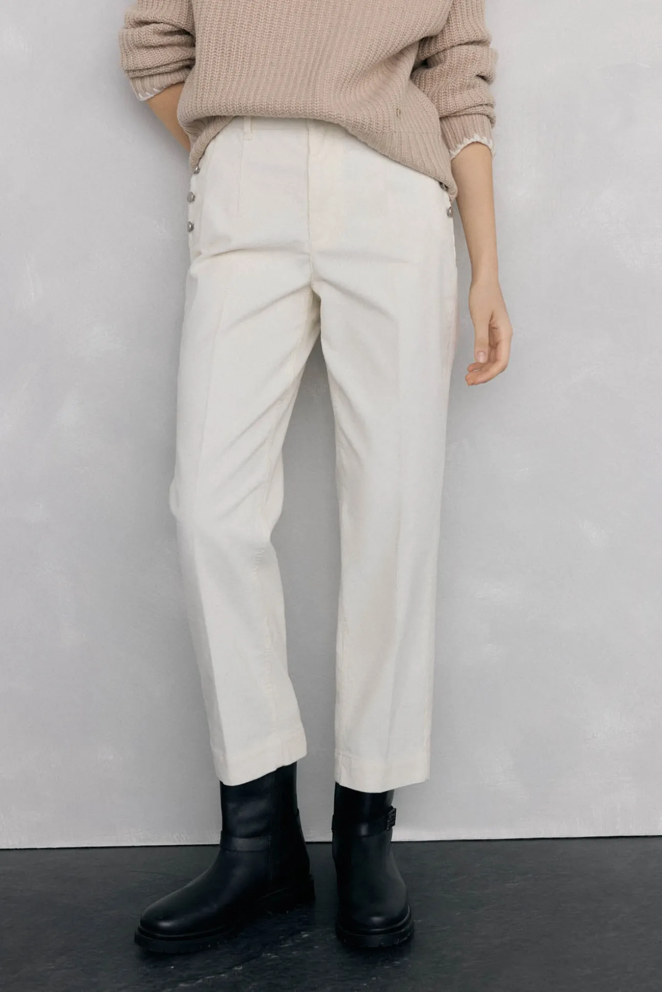 Pantalones pana slim classic