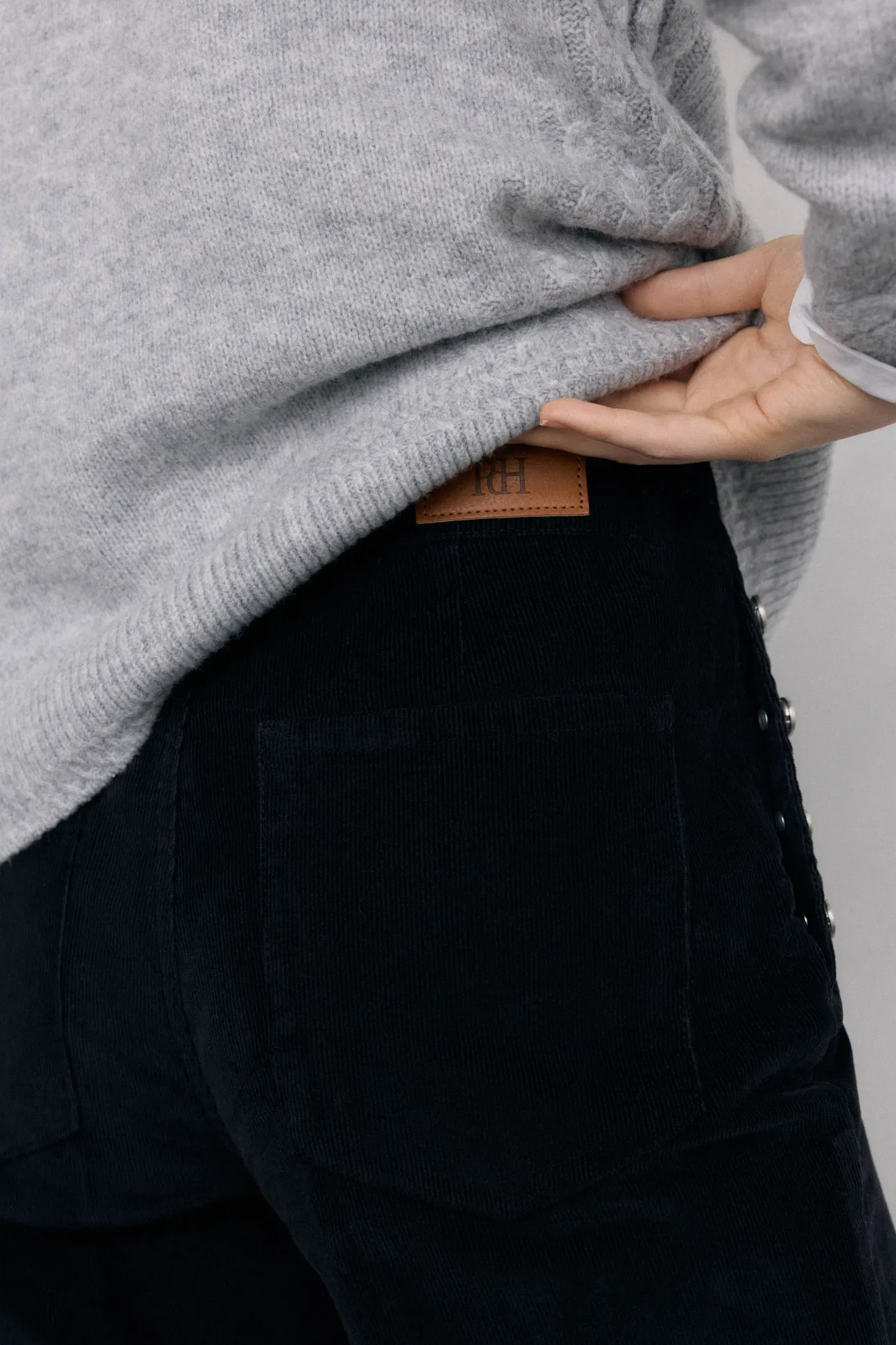 Pantalones pana slim classic