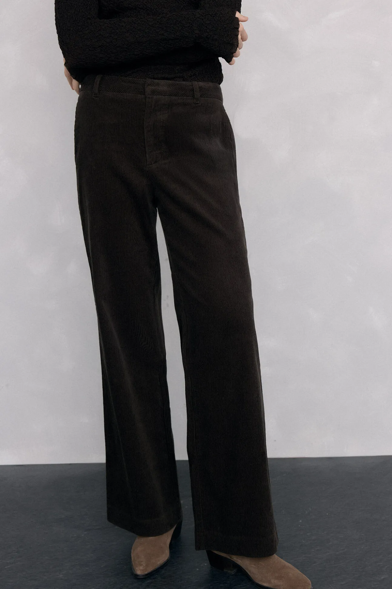 Pantalones pana wide leg classic