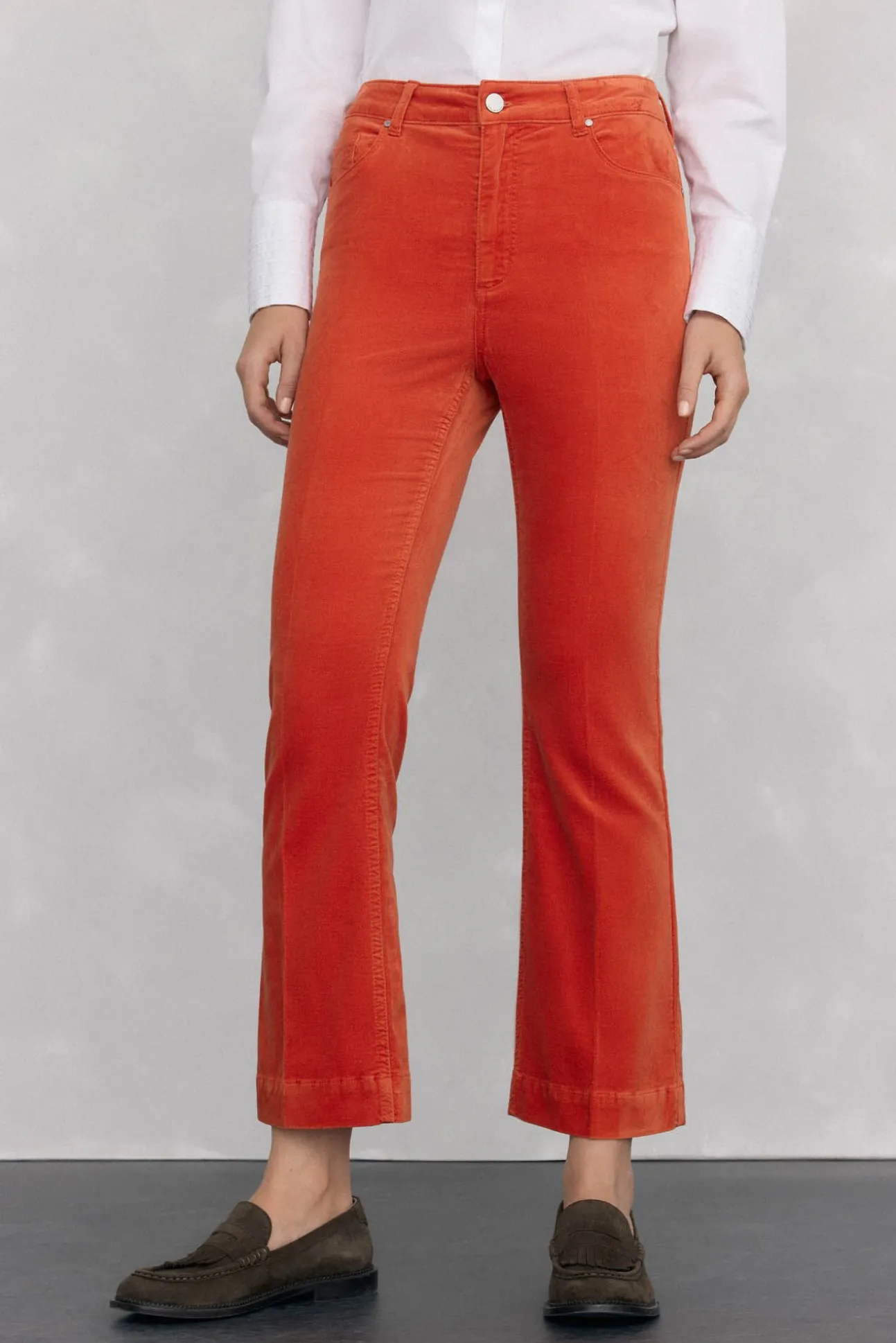 Pantalones terciopelo flare cropped