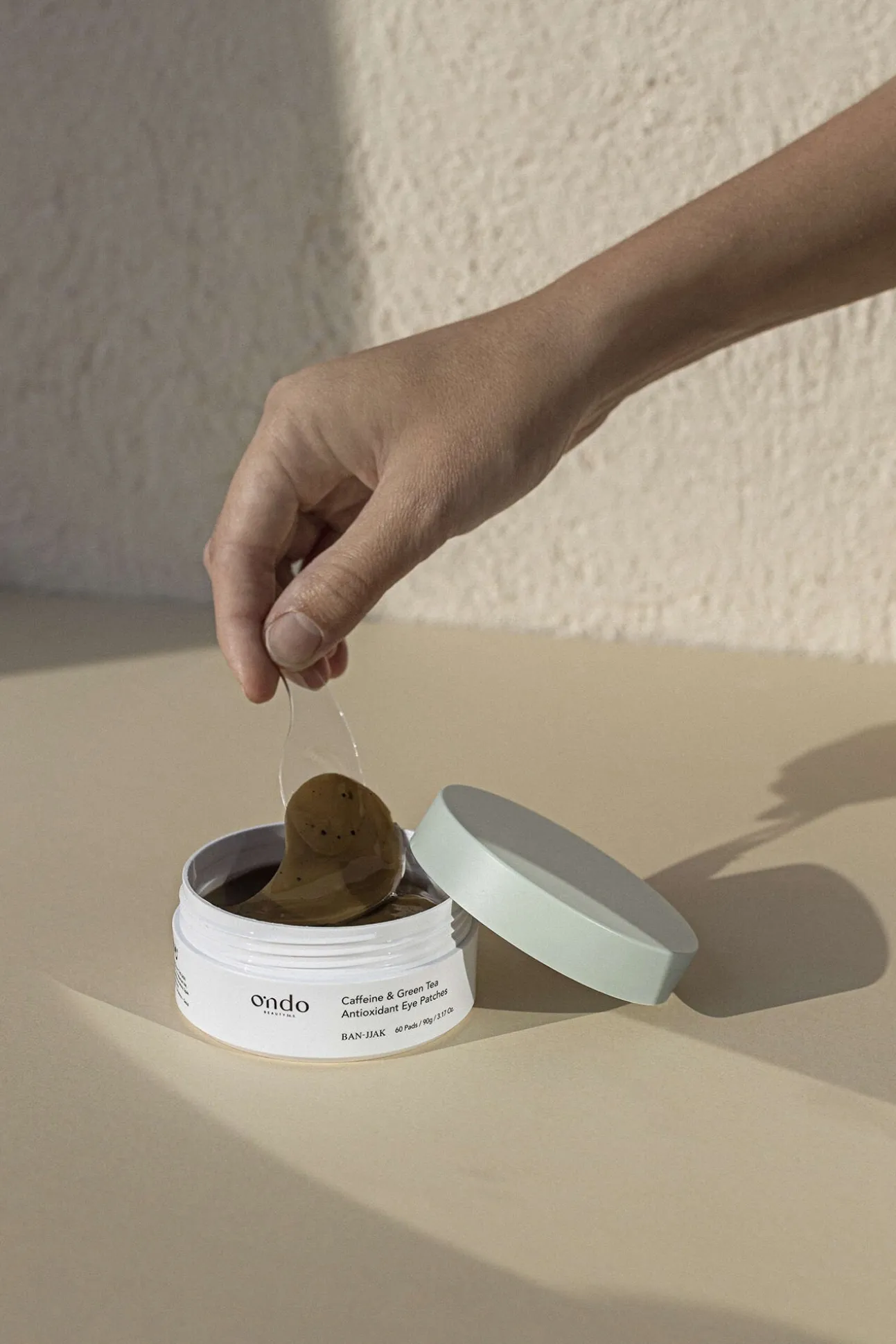 Parches antioxidantes para ojos con cafeína y té verde