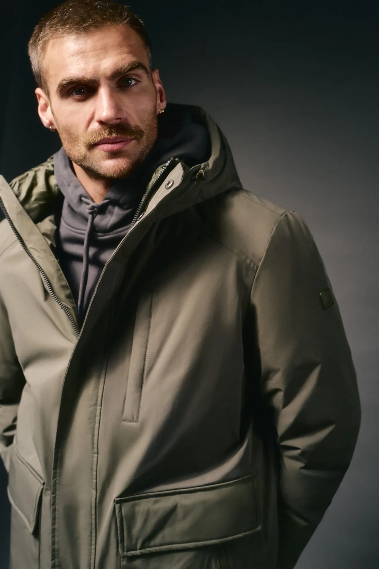 Parka acolchada capucha