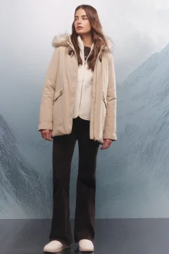 Parka capucha cierre metálico Sorona Aura