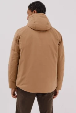 Parka con capucha