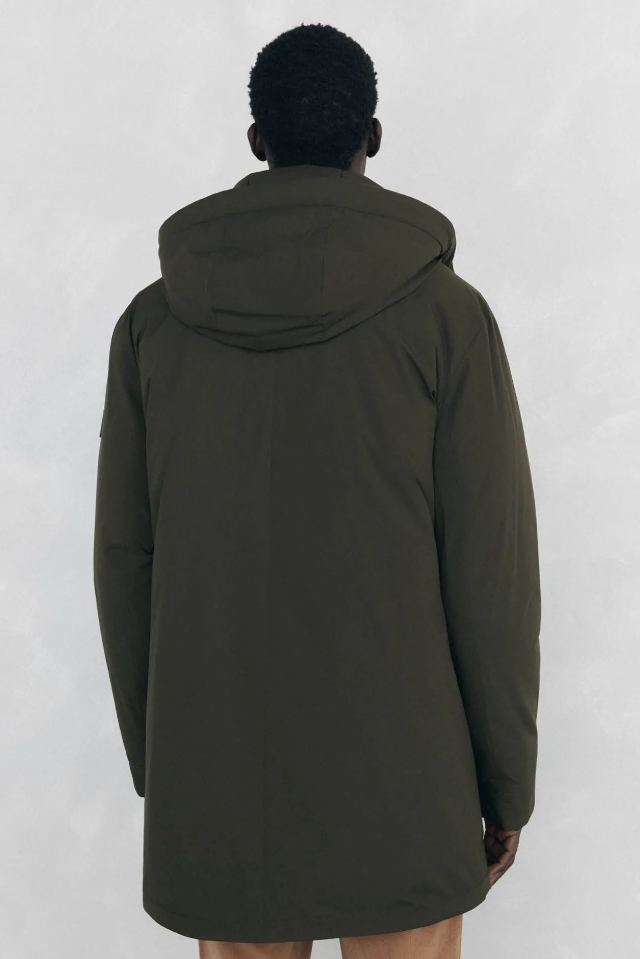 Parka corta capucha