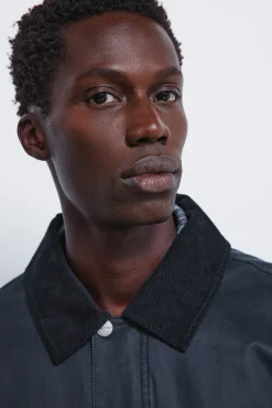 Parka corta cuello pana