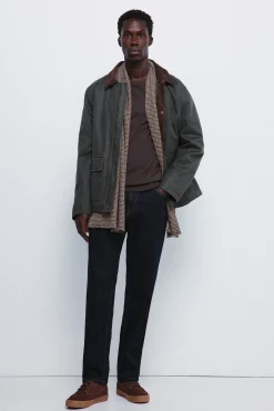 Parka corta cuello pana