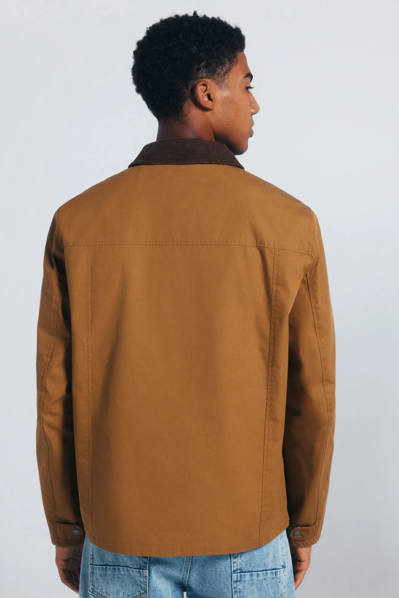 Parka corta cuello pana