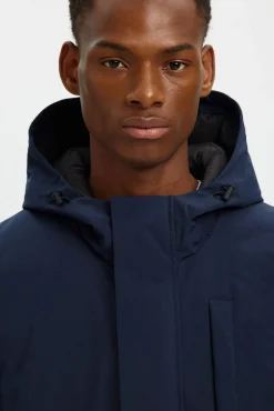 Parka impermeable con capucha