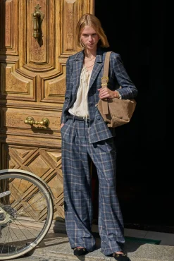 Patricia. Pantalones cuadros