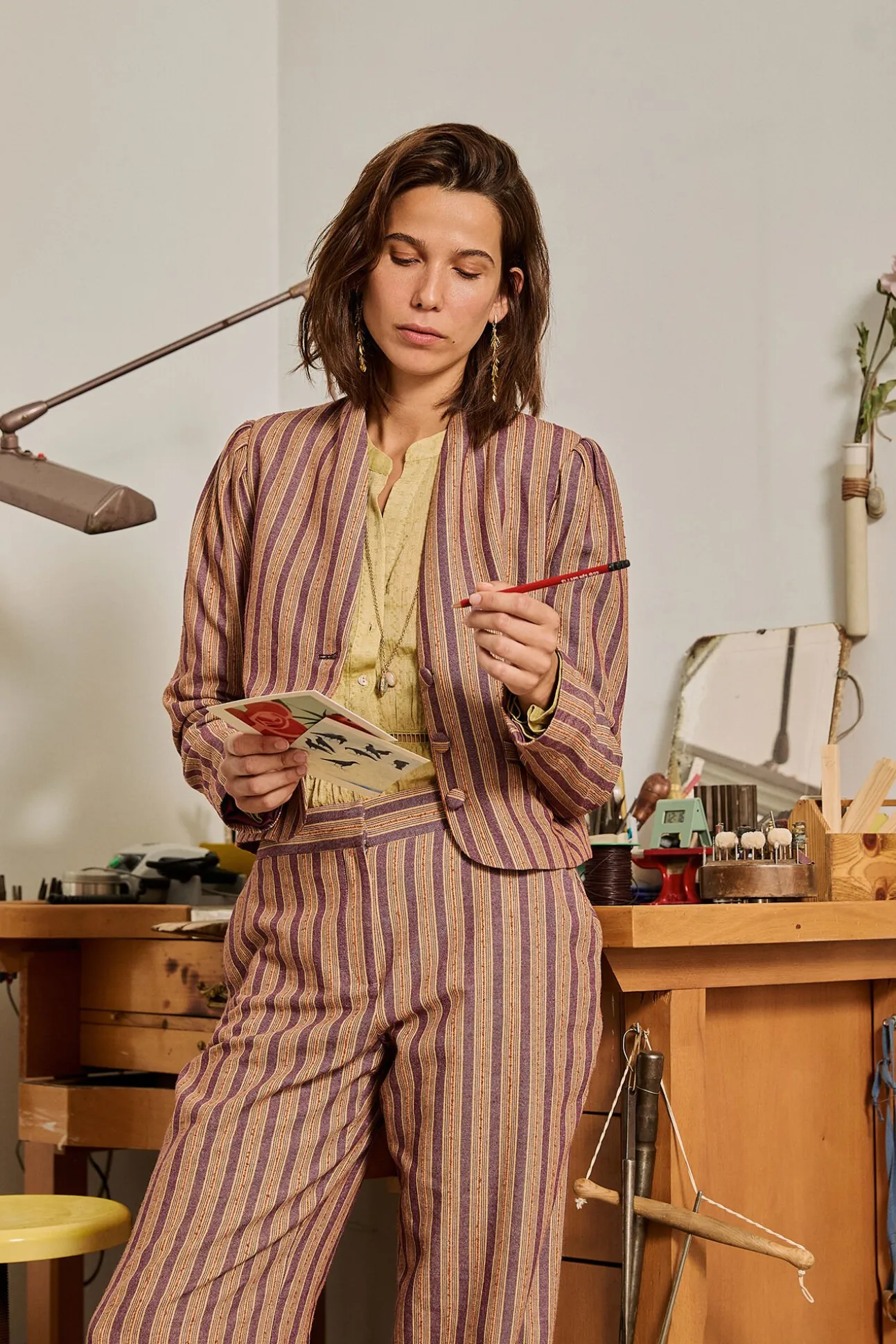 Phoebe. Pantalón a rayas