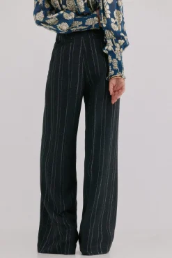 Pietra. Pantalón a rayas