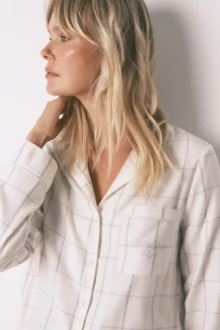 Pijama camisero franela algodón blanco print cuadros