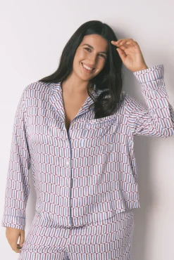 Pijama camisero largo satén print geométrico