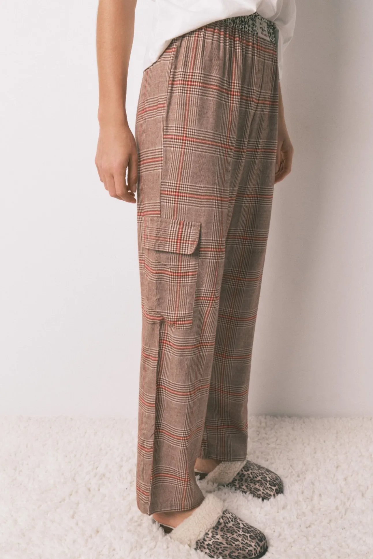 Pijama largo 100% algodón estampado cuadros Snoopy