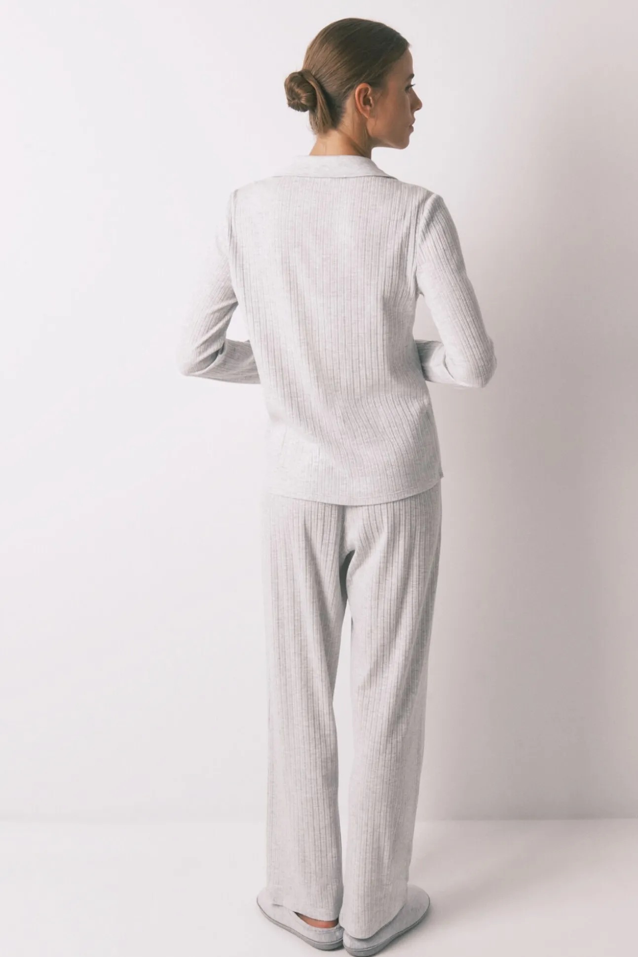 Pijama largo algodón canalé gris