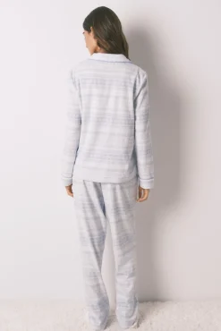 Pijama largo camisero polar cenefa