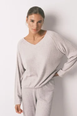 Pijama largo canalé perchado gris