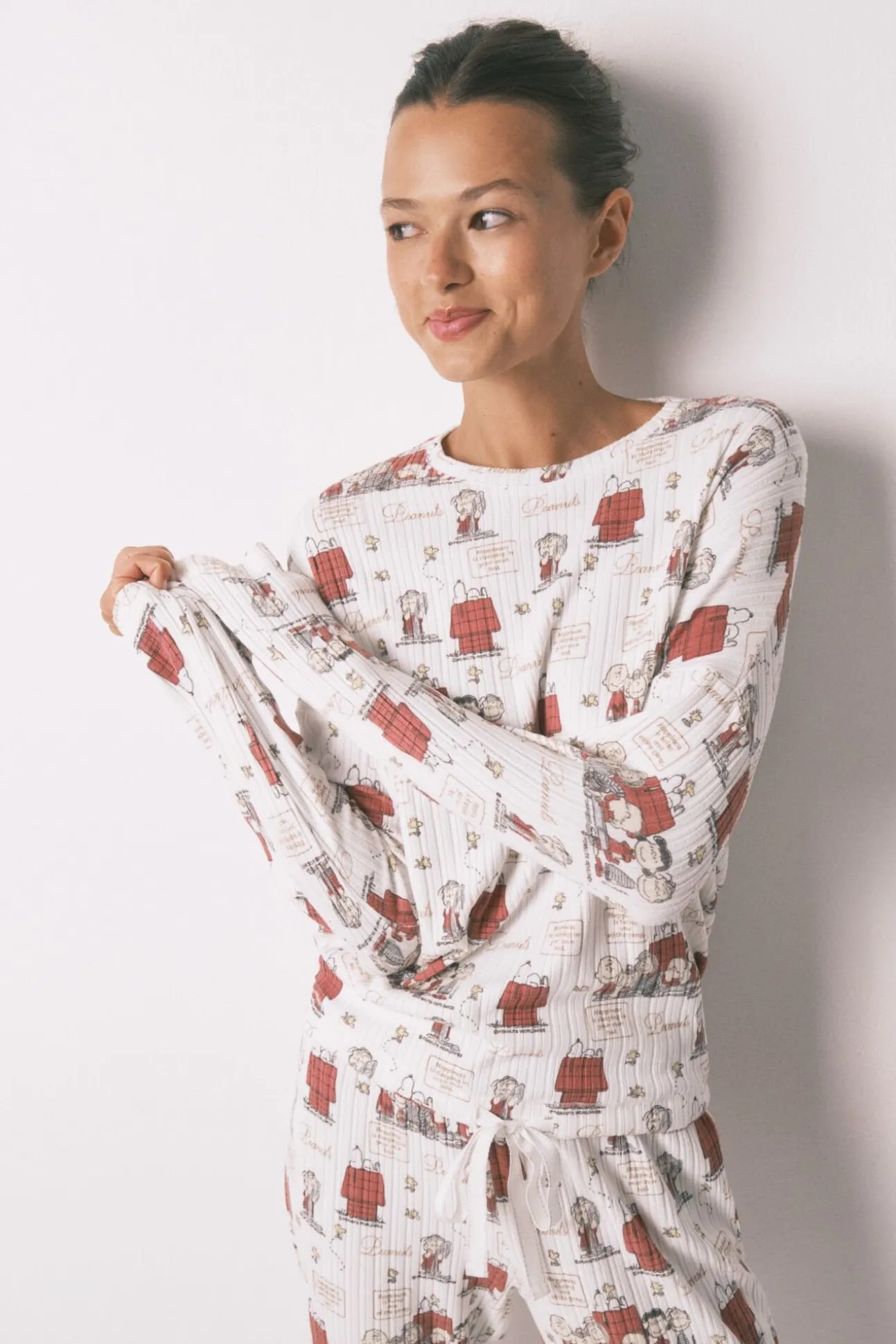 Pijama largo canalé suave blanco Snoopy