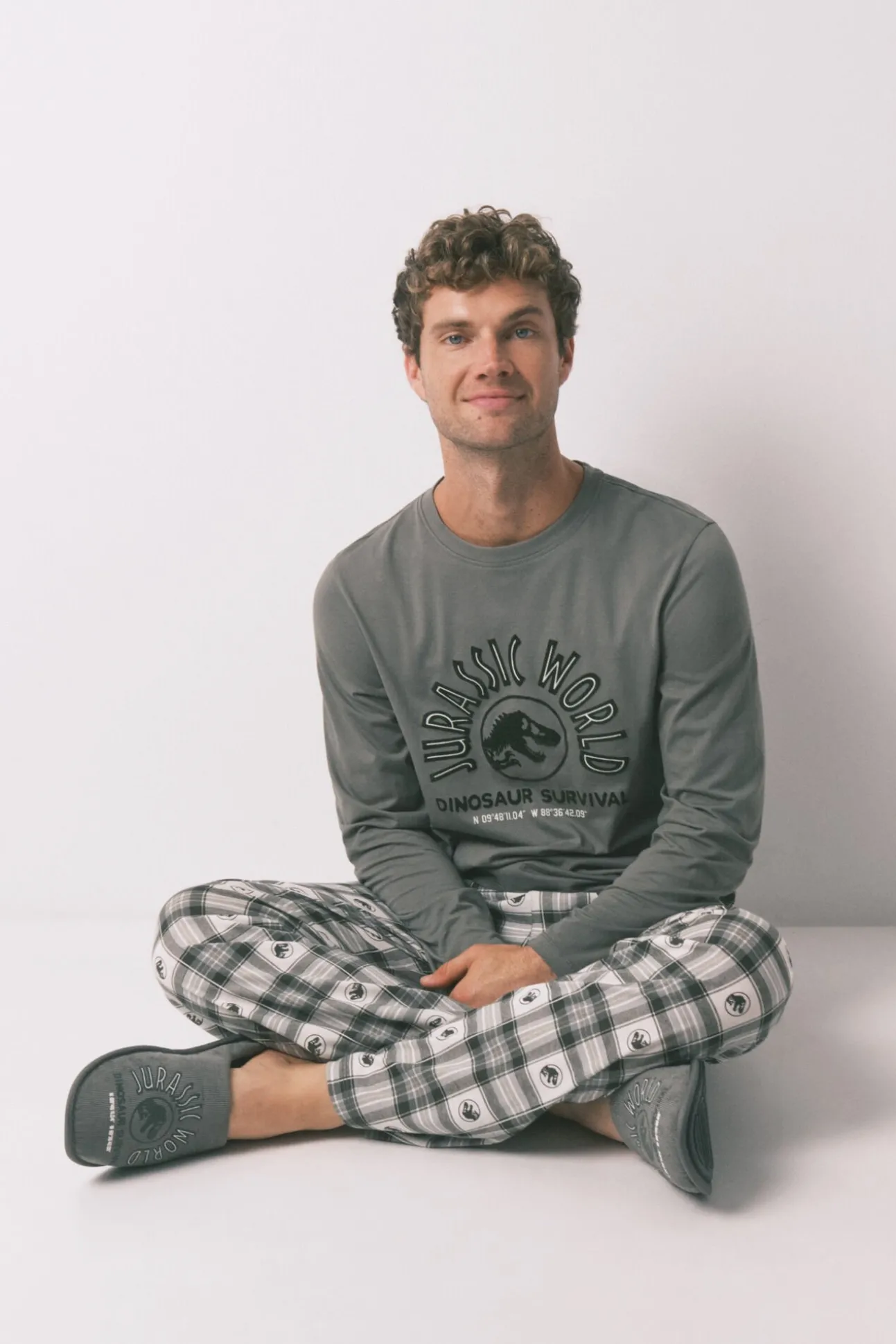 Pijama largo hombre 100% algodón "Jurassic World"