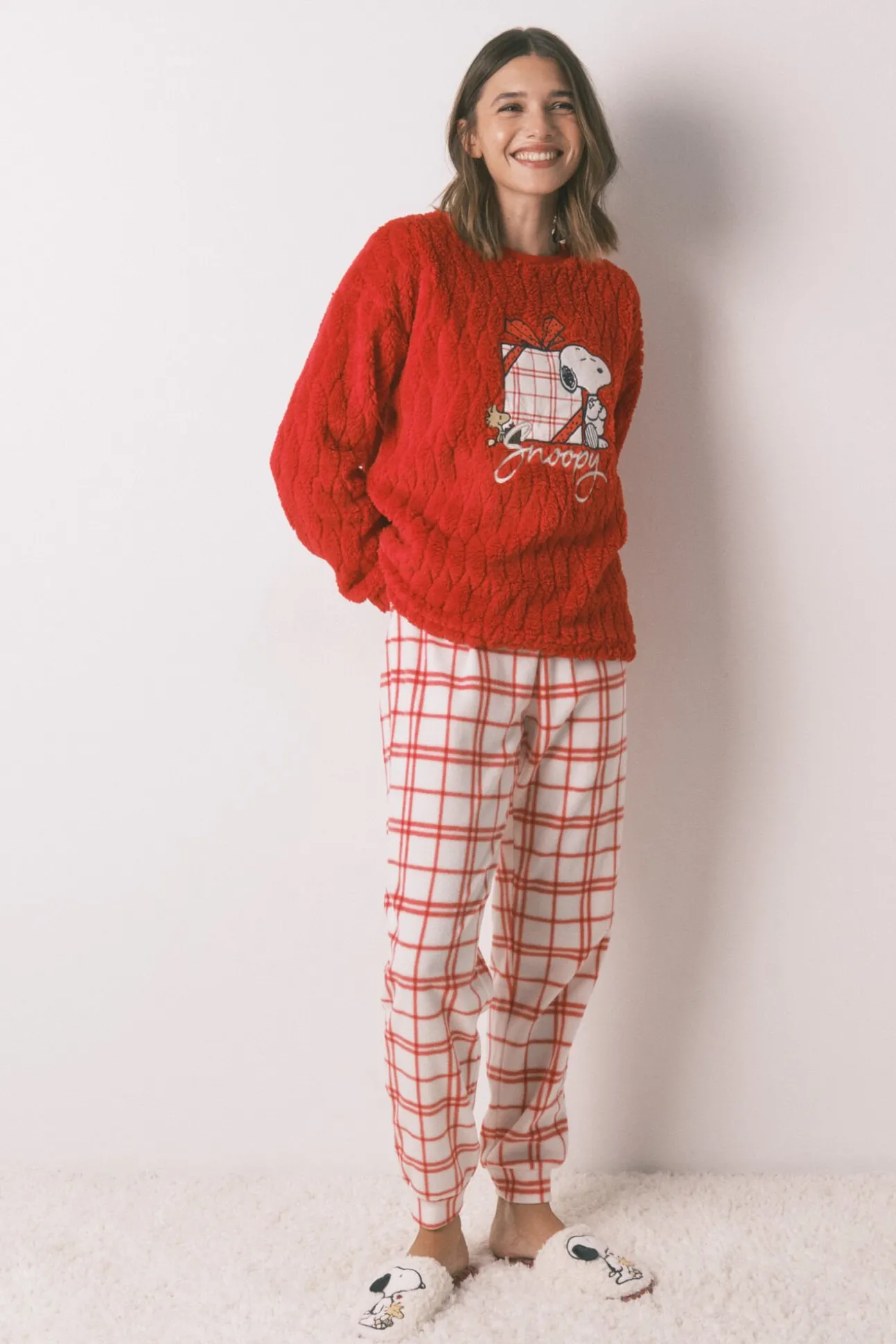 Pijama largo polar cuadros rojo Snoopy