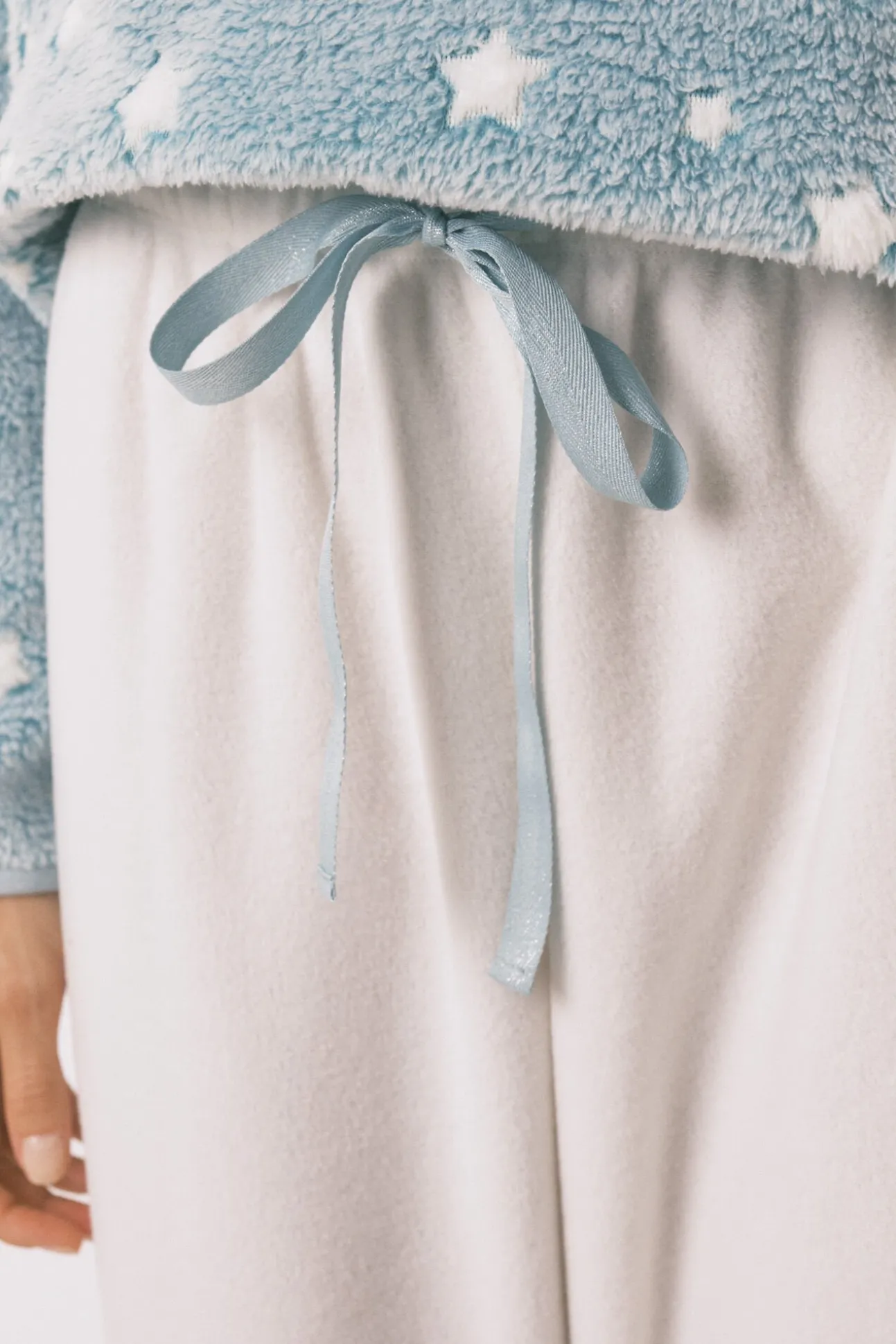 Pijama largo polar mousse estrellas