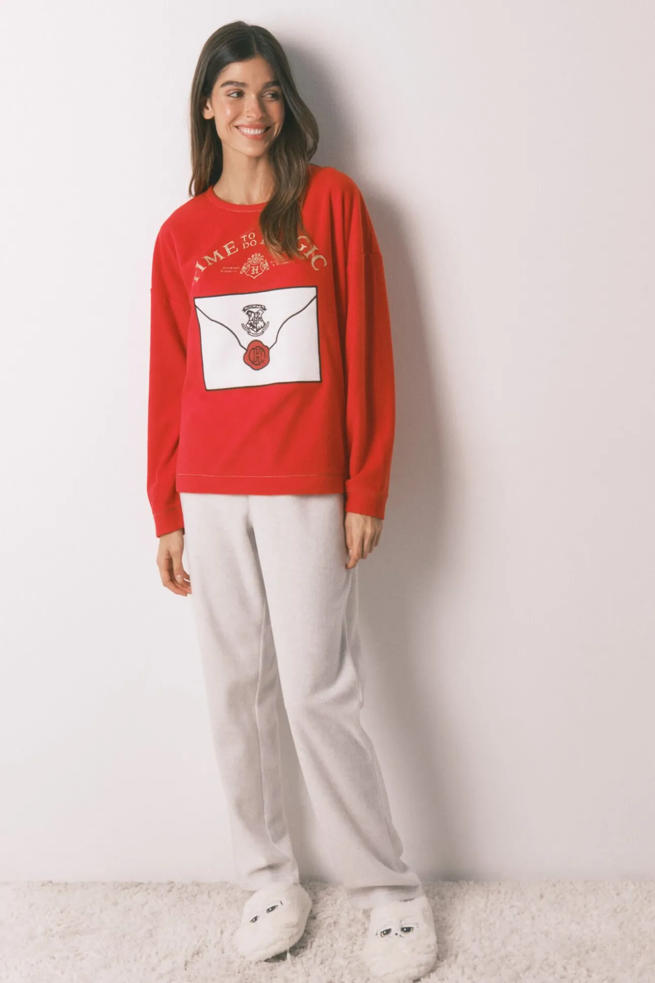 Pijama largo polar suave estampado Harry Potter