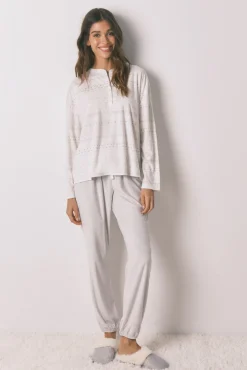 Pijama largo polar suave cenefas gris