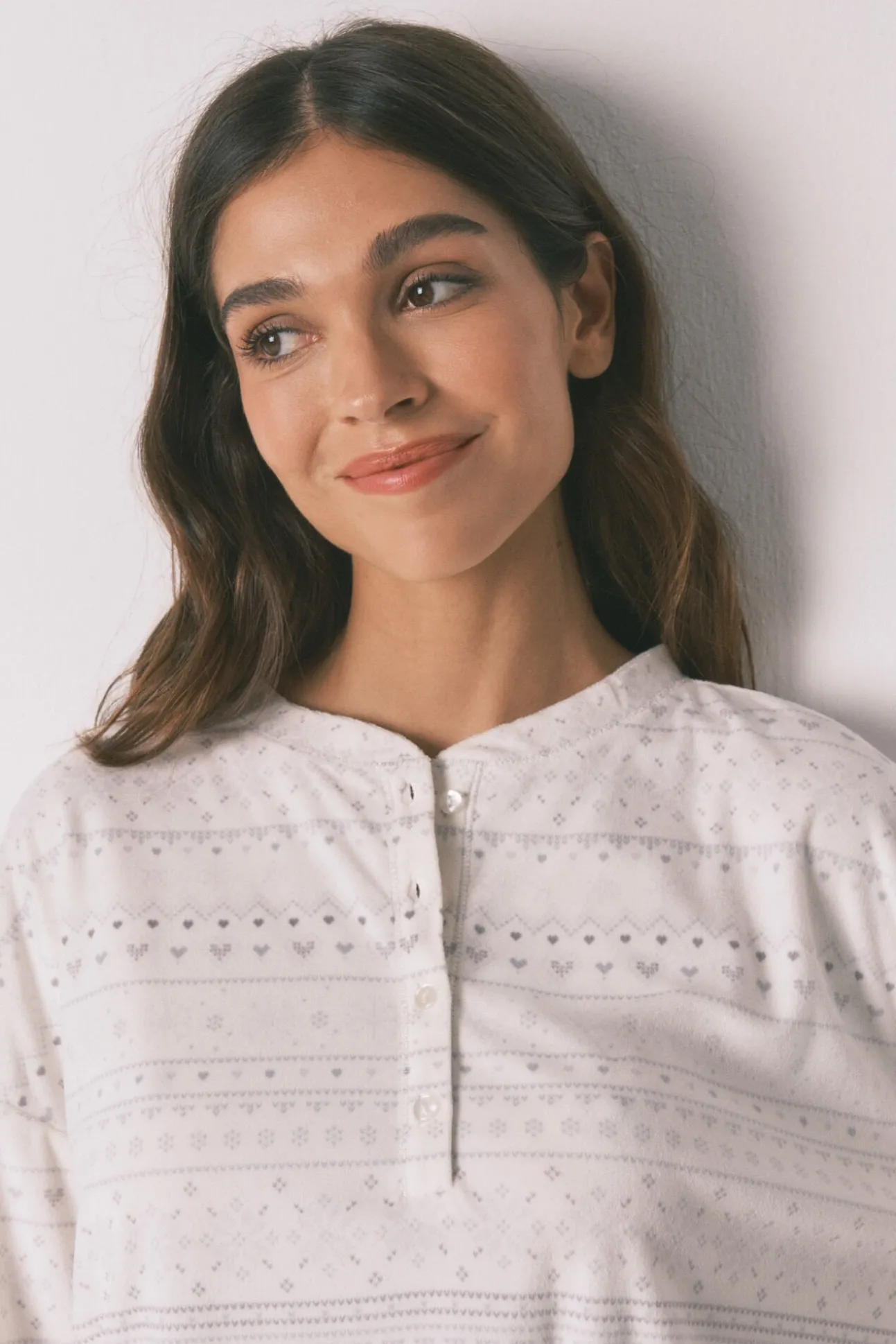 Pijama largo polar suave cenefas gris